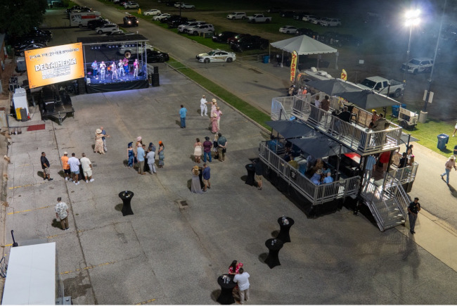 What Is a Mobile Stage Rental and Why Should You Rent One? | Upscale ...